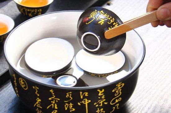 茶的三個(gè)禮儀，茶的禮儀小知識(shí)