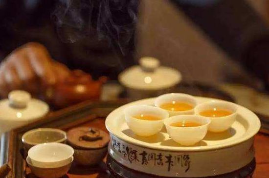 茶的三個(gè)禮儀，茶的禮儀小知識(shí)