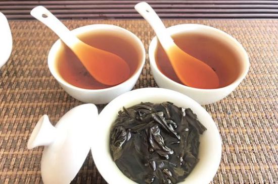 大紅袍第一泡要倒掉嗎，洗茶水需倒掉但第一泡出湯