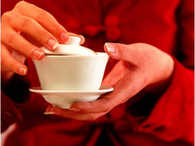鐵觀音的泡法，水溫100°C最佳第一泡不能喝