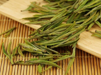 安吉白茶的功效與作用，簡單概括安吉<a href=http://m.linjie8.com/fenlei/baicha/ target=_blank class=infotextkey>白茶功效</a>