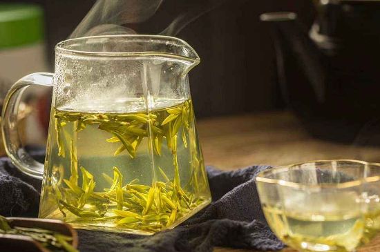 蜂蜜泡茶葉的副作用，蜂蜜泡茶葉有什么禁忌