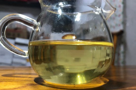 香精茶喝多了會(huì)怎么樣，茶葉加香精有什么害處？