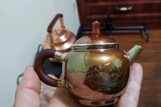常見的七大材質(zhì)的茶具優(yōu)缺點，用什么材質(zhì)的茶具泡茶最好？