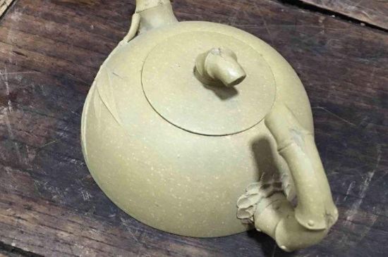 本山綠泥紫砂壺小黑點(diǎn)多嗎，真正本山綠泥會吐黑嗎？