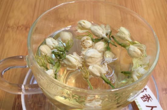 茉莉泡水禁忌，茉莉干花泡水的功效與禁忌