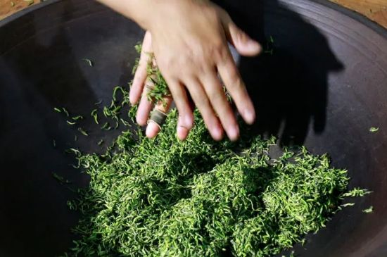 茶葉怎么炒制才香，怎樣炒茶葉更香？