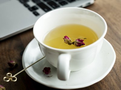 玫瑰花茶能豐胸嗎，天然豐胸花茶