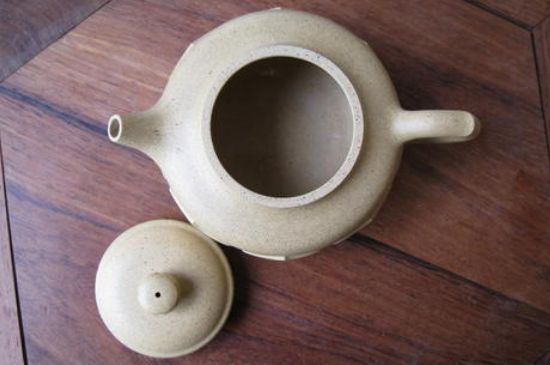 本山綠泥怎么分辨真假，真正的本山綠泥紫砂壺怎么鑒別？