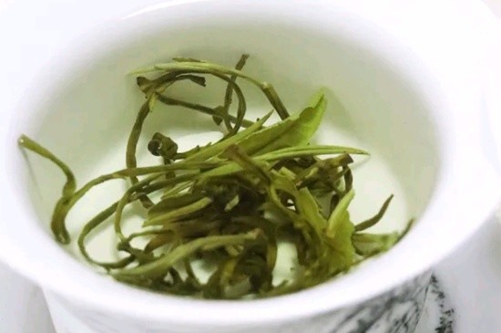 茉莉香珠跟龍珠有什么區(qū)別嗎，茉莉龍珠和茉莉香珠那個(gè)好？