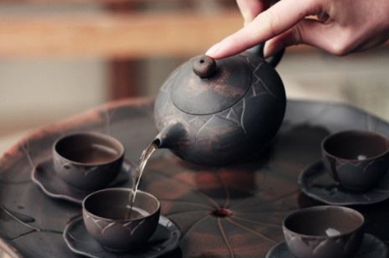 坭興陶主要泡什么茶，廣西坭興陶壺適合泡哪些茶？