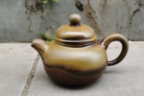 廣西欽州坭興陶可以泡多種茶嗎，坭興陶是一壺一茶嗎?