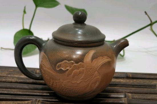 泡茶用坭興陶和紫砂壺哪個(gè)好，紫砂壺比坭興陶壺好嗎？