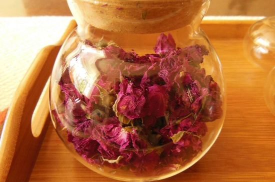好玫瑰花茶多少錢一斤啊，玫瑰花茶價(jià)格多少錢合理？
