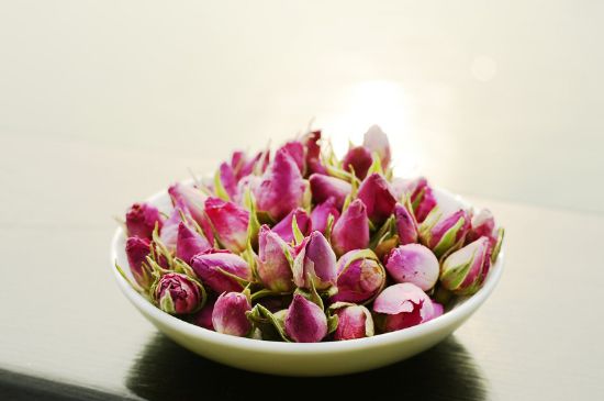 玫瑰花茶怎么泡不開，玫瑰花茶泡著不開花