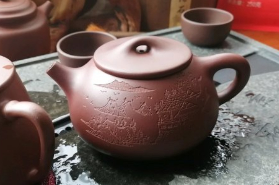 紫砂開(kāi)壺和不開(kāi)壺的區(qū)別，<a href=http://m.linjie8.com/chaju/zisha/ target=_blank class=infotextkey>紫砂壺開(kāi)壺</a>的正確方法及開(kāi)壺建議