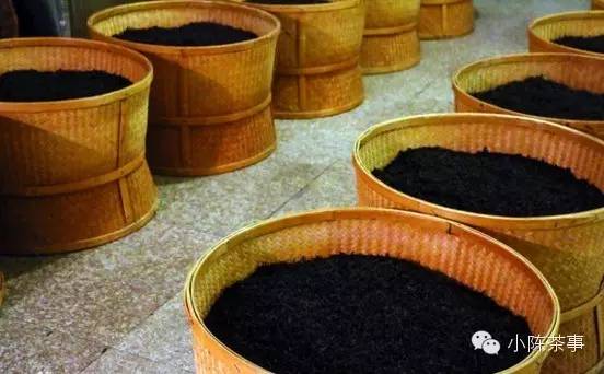 怎樣炭焙巖茶？揭秘武夷巖茶的炭焙技藝
