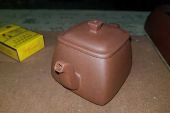 手工紫砂壺和模具壺有什么區(qū)別，快速鑒別手工壺模具壺