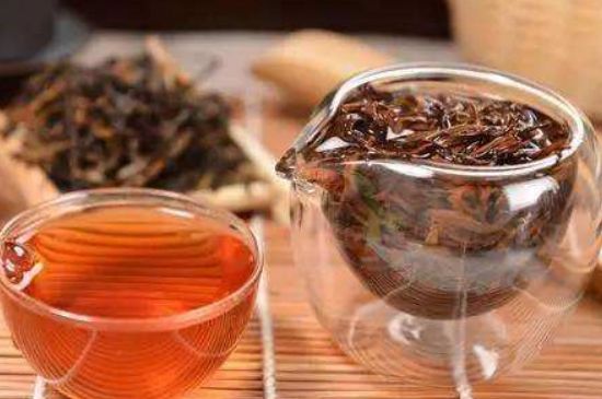 綠茶加重濕氣？濕氣體質寒的人能喝綠茶嗎