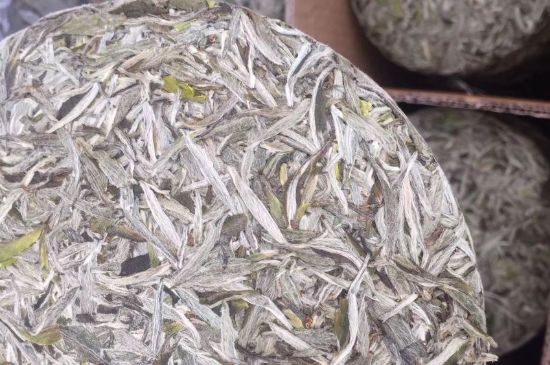 7年壽眉和2年白牡丹哪個(gè)好，老白茶壽眉與白牡丹的口感區(qū)別