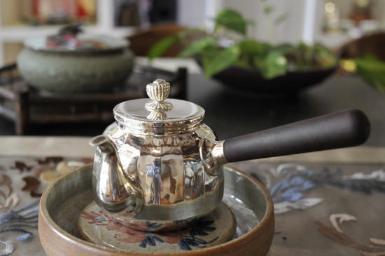 黑茶用什么壺煮最好，黑茶用什么煮效果好？