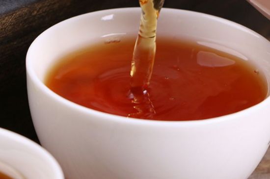 正山小種對(duì)胃好嗎，正山小種養(yǎng)胃還是傷胃