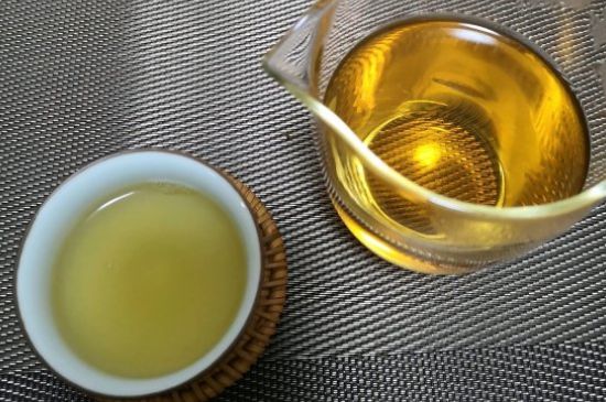 7年壽眉和2年白牡丹哪個(gè)好，老白茶壽眉與白牡丹的口感區(qū)別