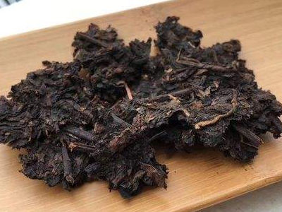 黑茶的功效與作用，長(zhǎng)期喝黑茶有什么功效？