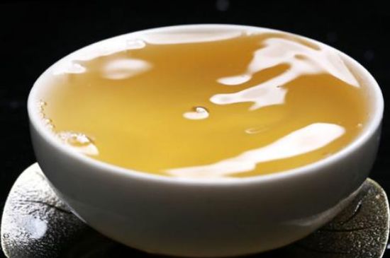綠茶加重濕氣？濕氣體質寒的人能喝綠茶嗎