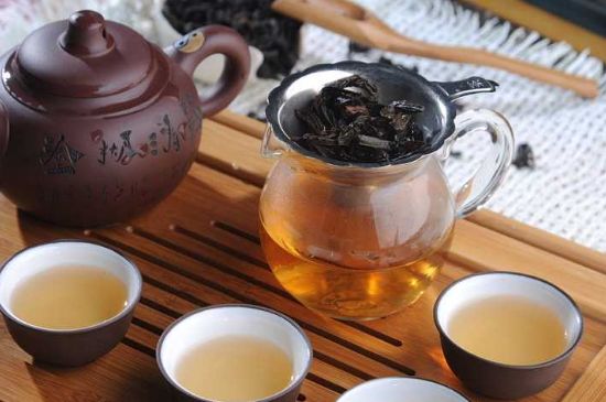 母樹大紅袍給誰喝了，為什么母樹大紅袍叫三棵六株？