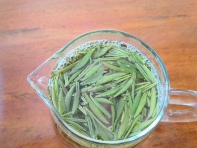 竹葉青和毛尖的區(qū)別，竹葉青和信陽毛尖哪個好？