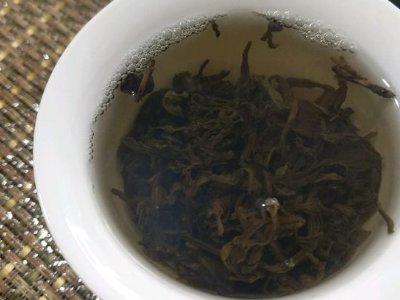 喝安化黑茶的副作用，長(zhǎng)期飲用黑茶的副作用
