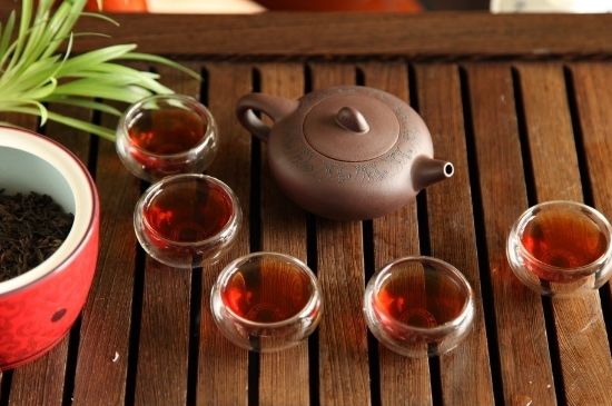 飯后多長(zhǎng)時(shí)間喝六堡茶最好，六堡茶一天喝多少