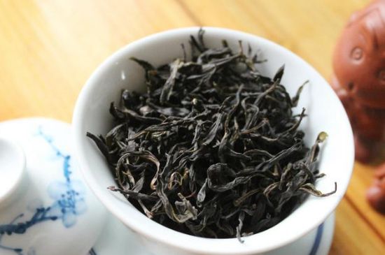 鋸朵仔跟鴨屎香哪個貴，鋸朵子和鴨屎香哪個好喝？